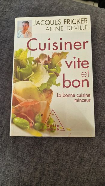 Livre cuisiner vite et bon très bon état