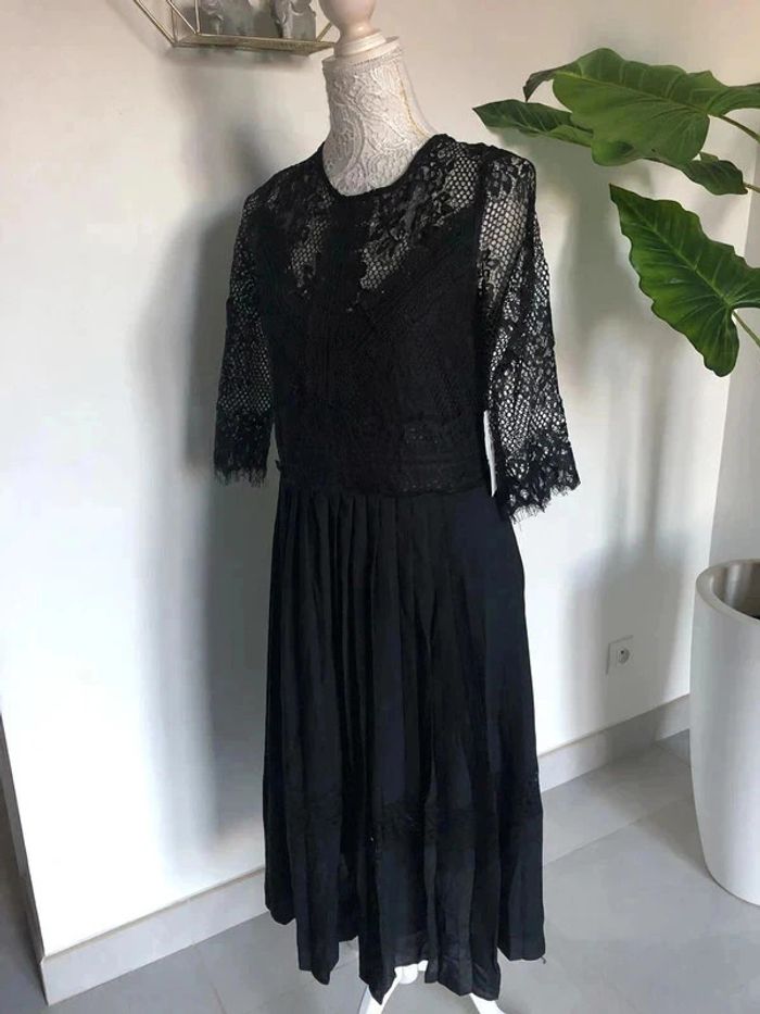 Robe Zara en dentelle neuve taille M - photo numéro 2