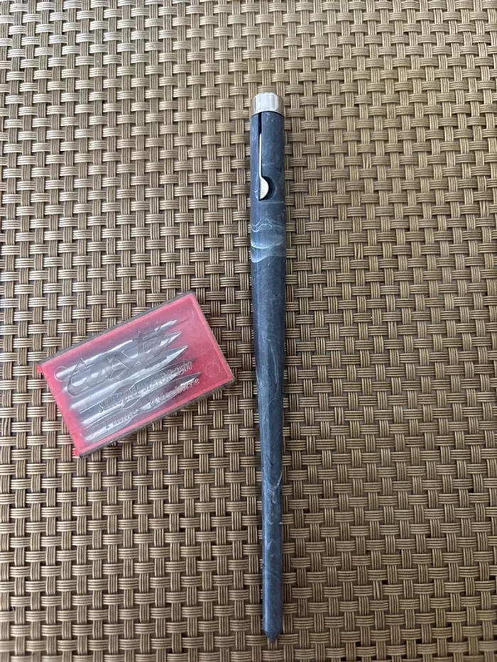 Porte plumes Conte - photo numéro 3