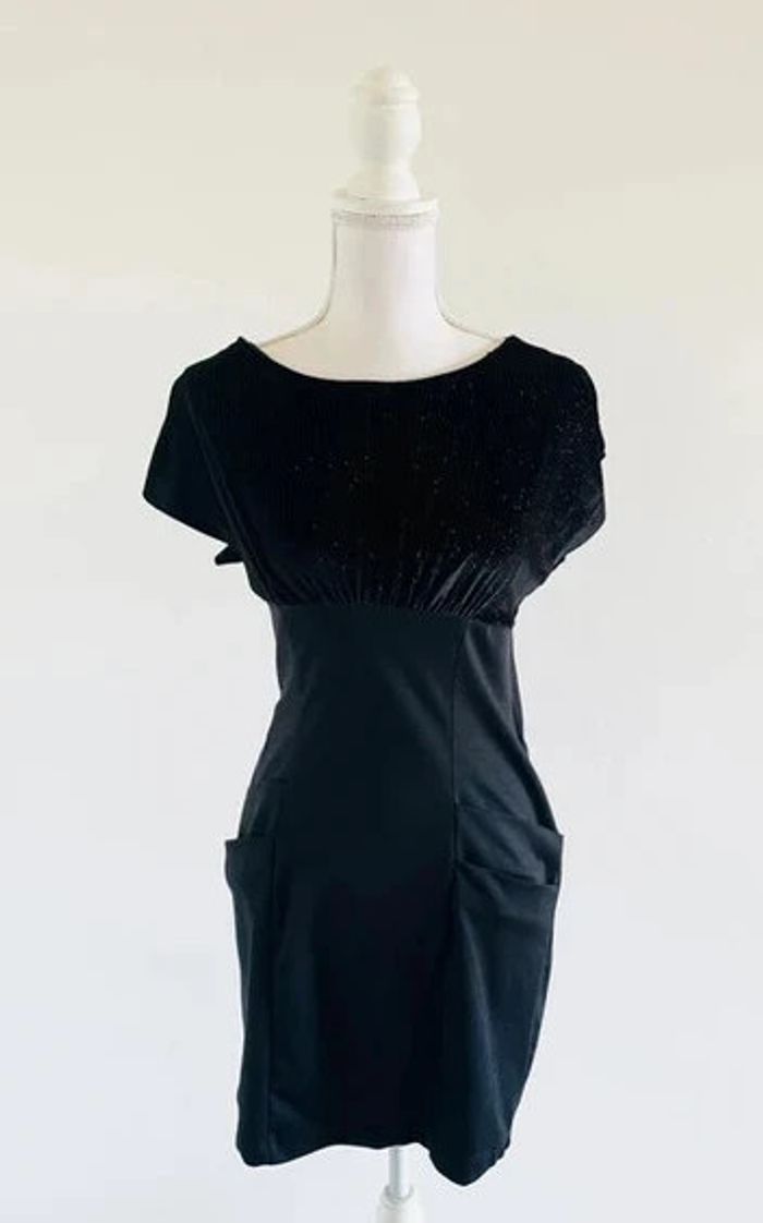 Robe noir Tissaia