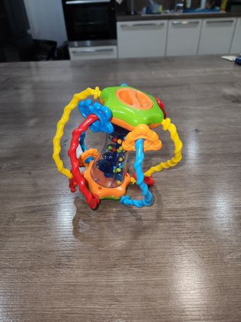 Balle d'activités bébé