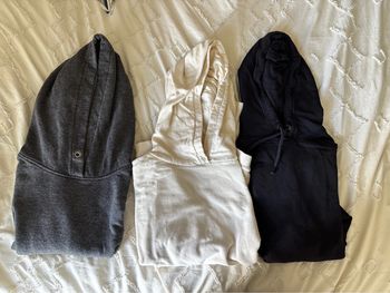 Lot 3 sweats
