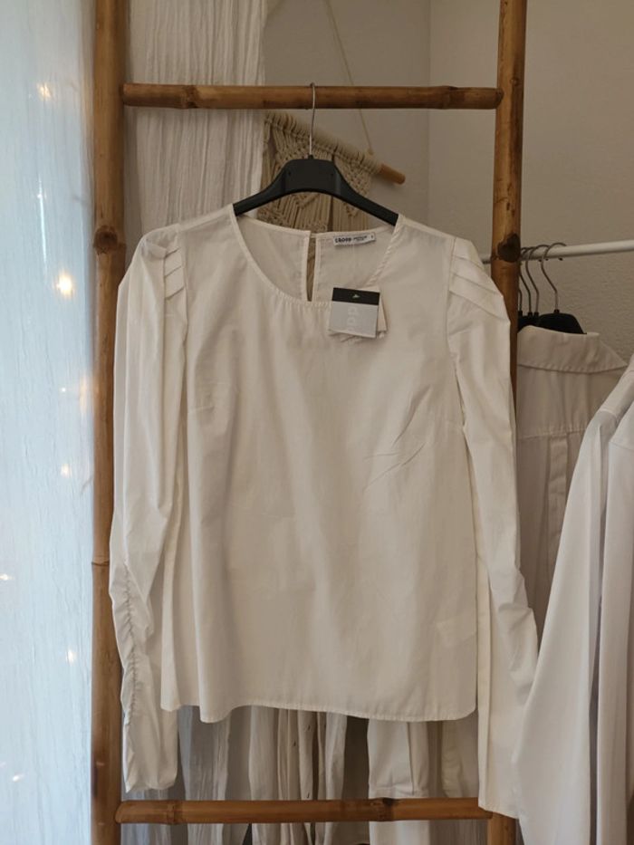Jolie blouse blanche 100 % coton Cropp taille S neuve avec étiquette 🏷