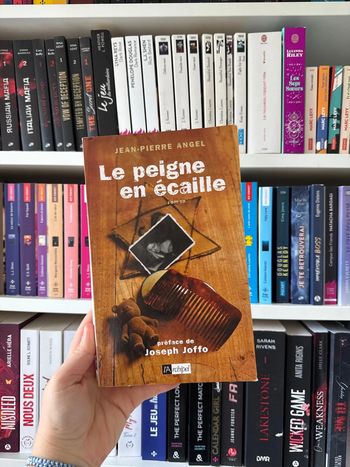 Le peigne en écaille - roman