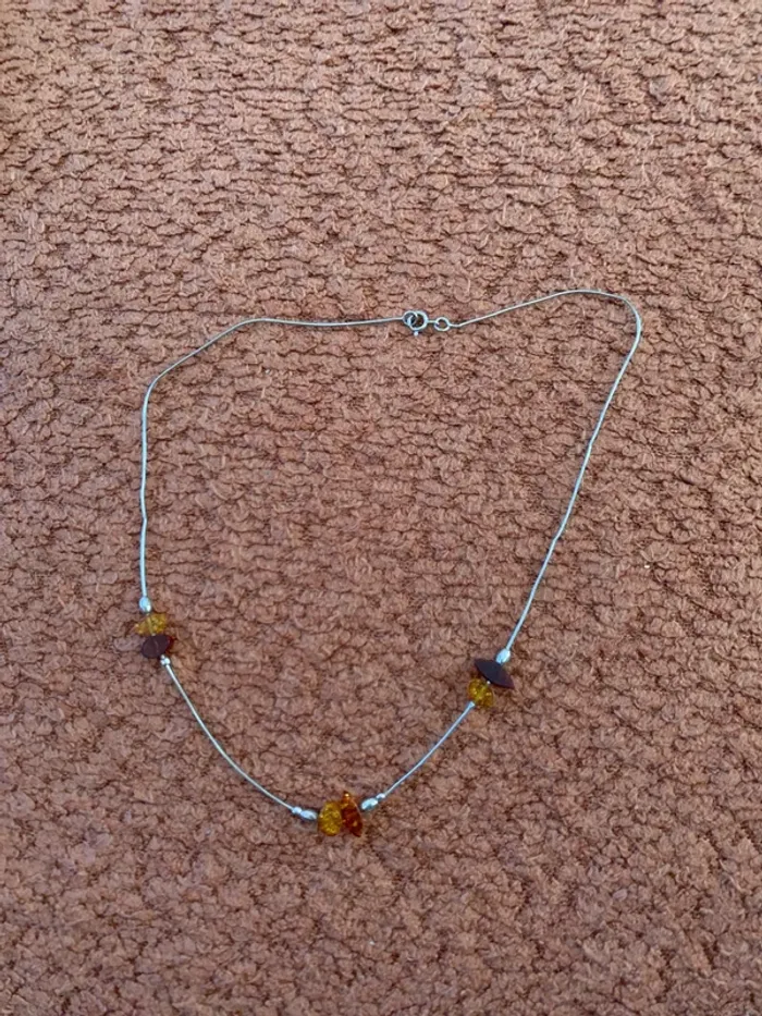 Collier ambres