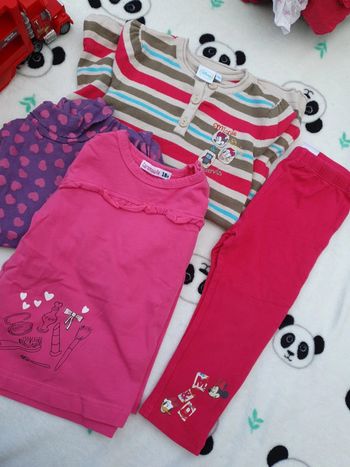 Lot 4 vêtements 18 mois
