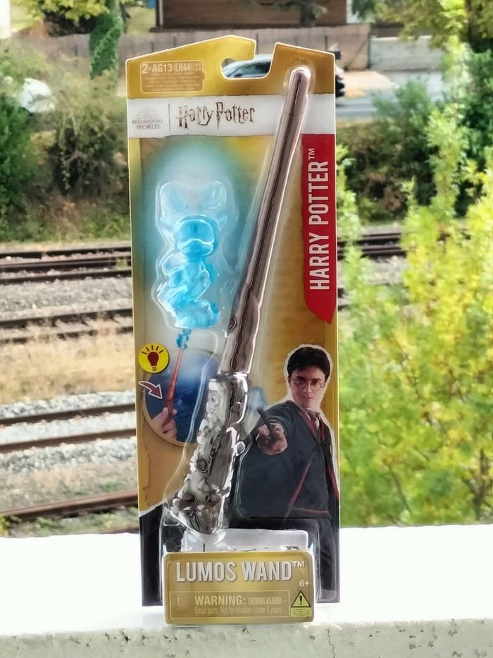 Harry Potter baguette lumos wand