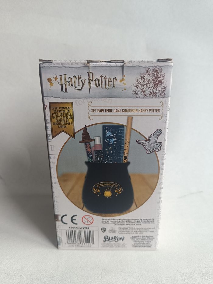 Set papeterie dans chaudron Harry Potter - photo numéro 3