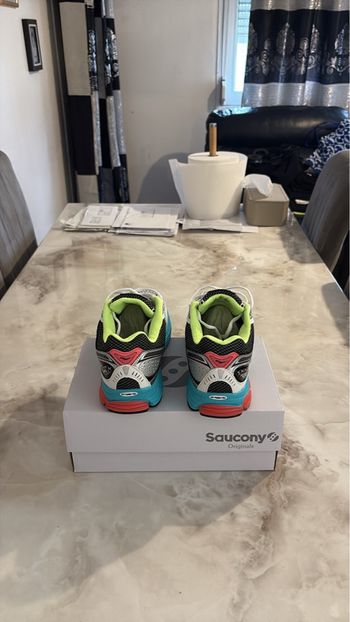 Saucony Omni 9