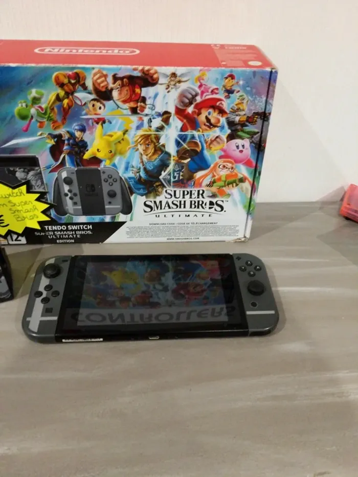 Nintendo Switch V1 - Édition Super Smash Bros - photo numéro 3