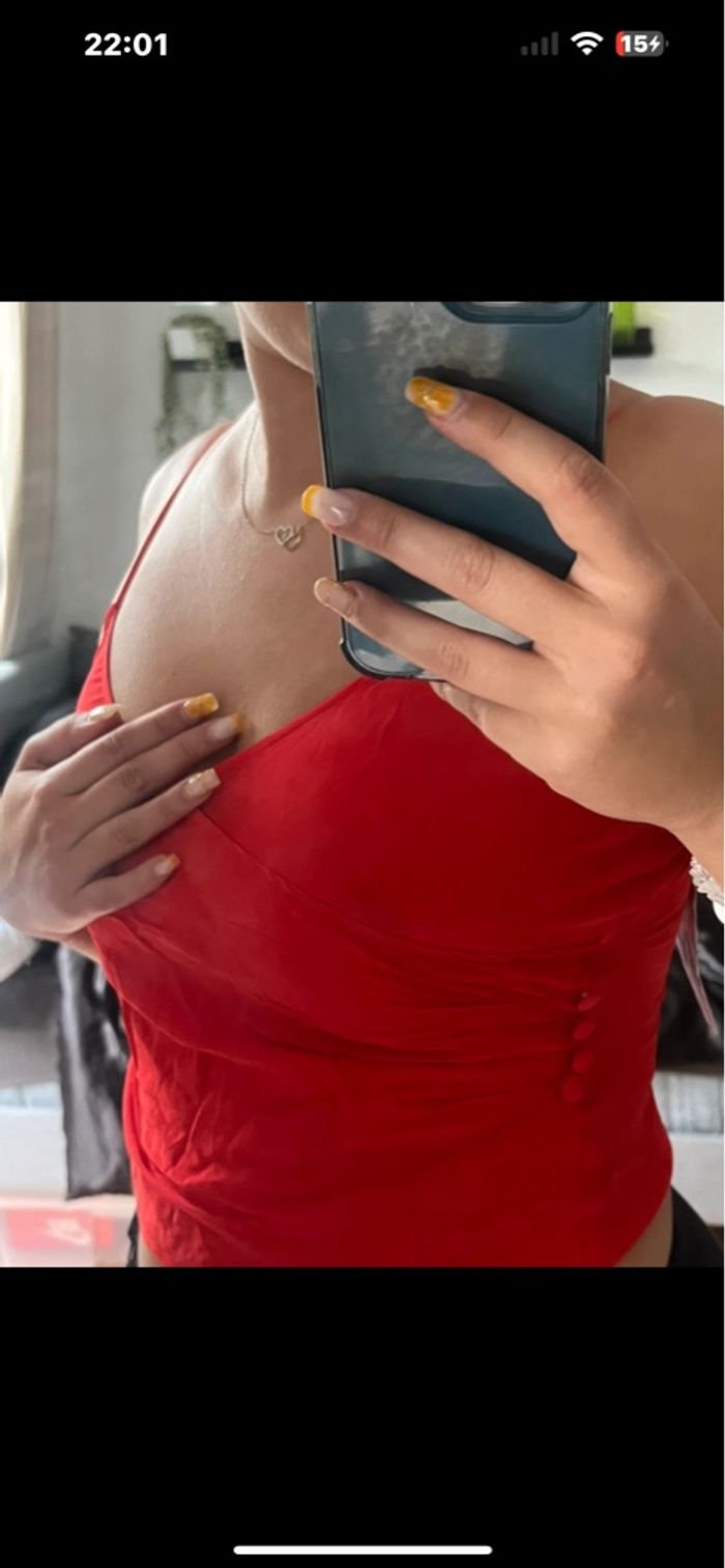 Debardeur satin rouge - photo numéro 4