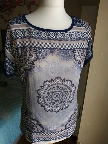 Jolie tee shirt fluide Armand Thiery