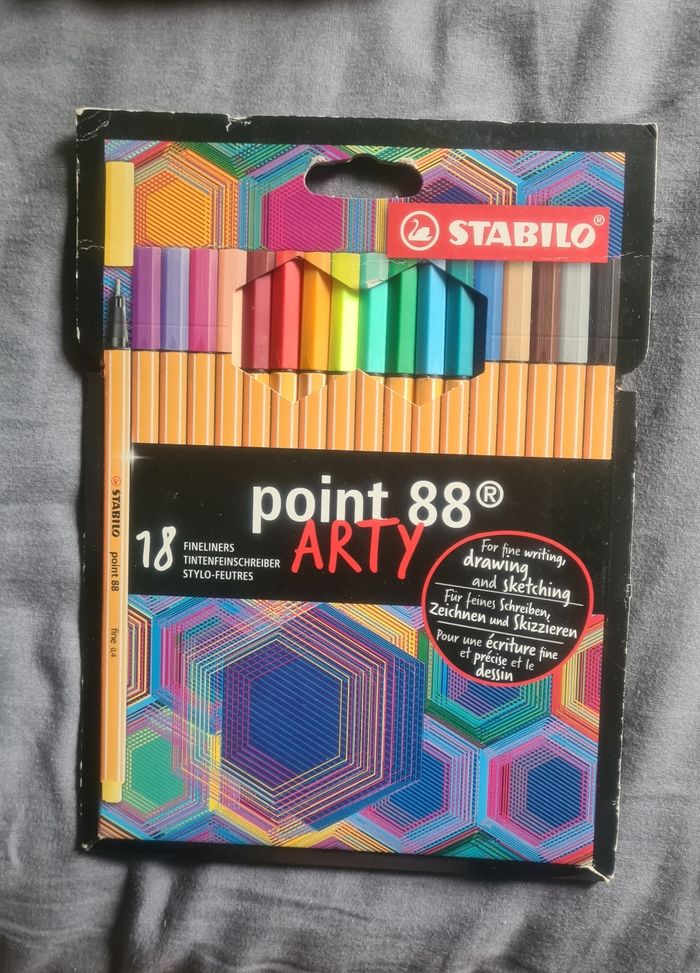 Pochette de 18 stylos-feutres point 88 Arty NEUFS