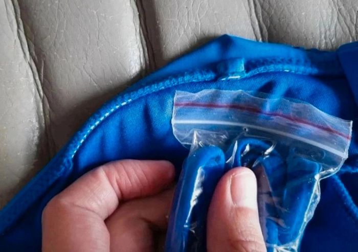 Bikini bleu roi - photo numéro 4