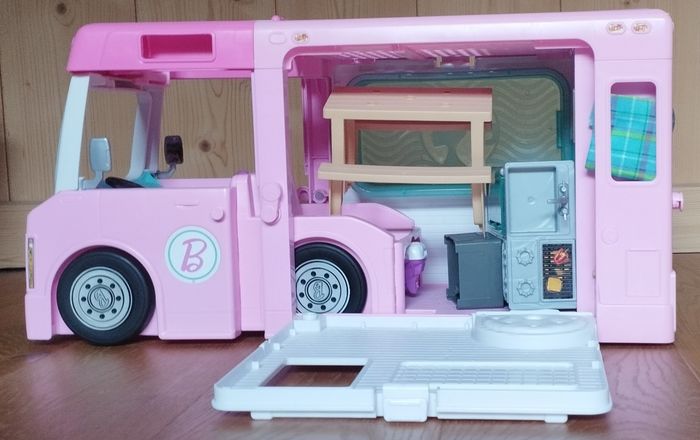 Camping car barbie - photo numéro 3