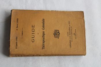 Livre guide de thérapeutique coloniale