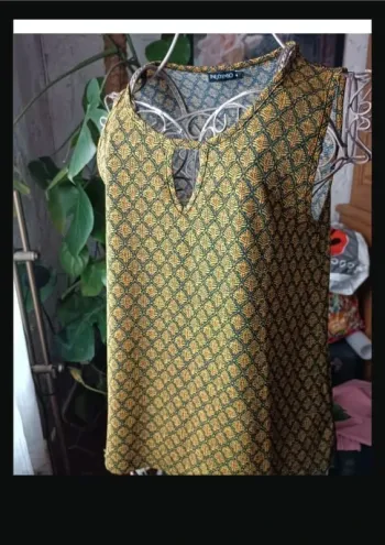 Tunique sans manche taille L