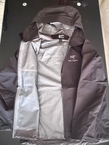  Veste Arc’teryx Beta LT Jacket en Gore-Tex noire