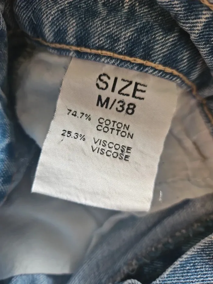 Short en jean destroy bleu clair taille 38 / M - photo numéro 7