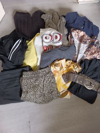 Lot vêtements Taille 48