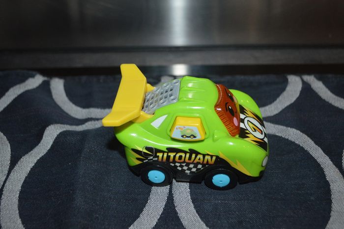 Tut Tut Bolides V Tech Titouan Fou du volant - photo numéro 3