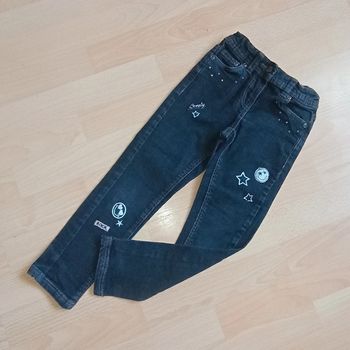 Magnifique jeans smiley très girly 5 ans 🌹 Orchestra 🌹 excellent état