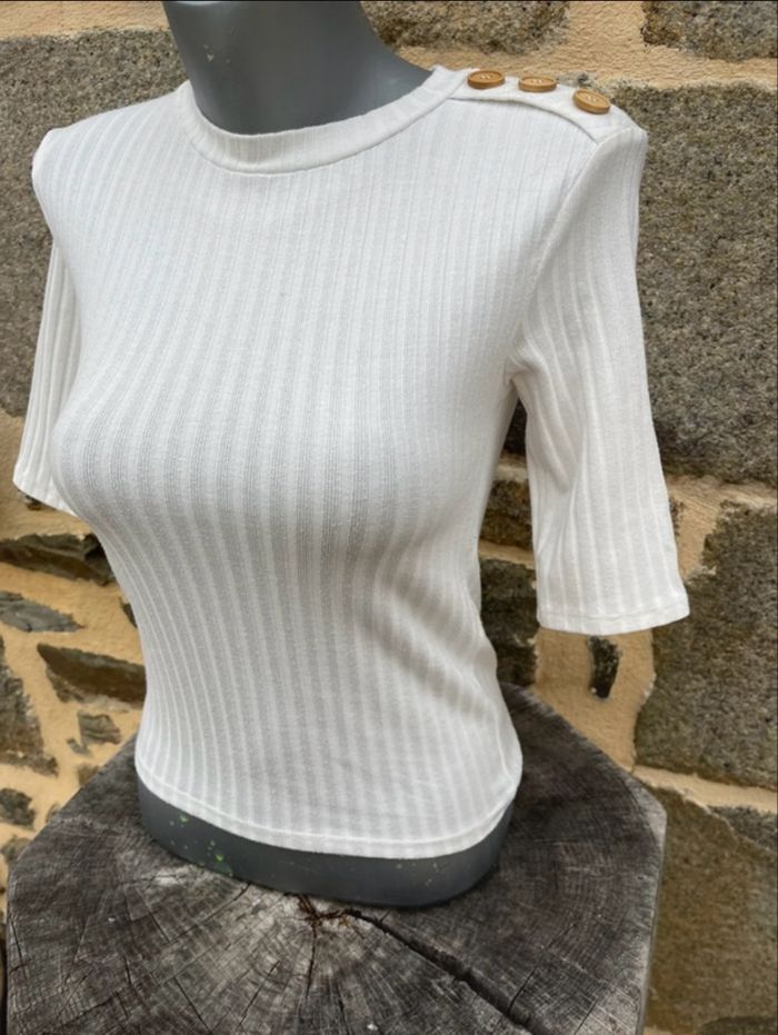 Teeshirt en maille blanche - Stradivarius - photo numéro 5