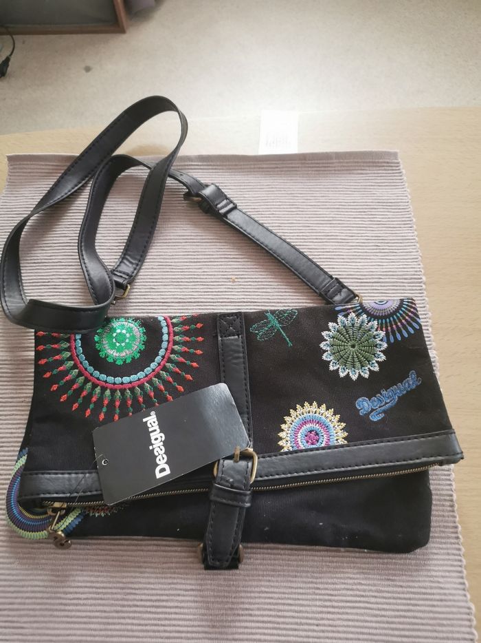 Sac bandouliere noir desigual - photo numéro 3