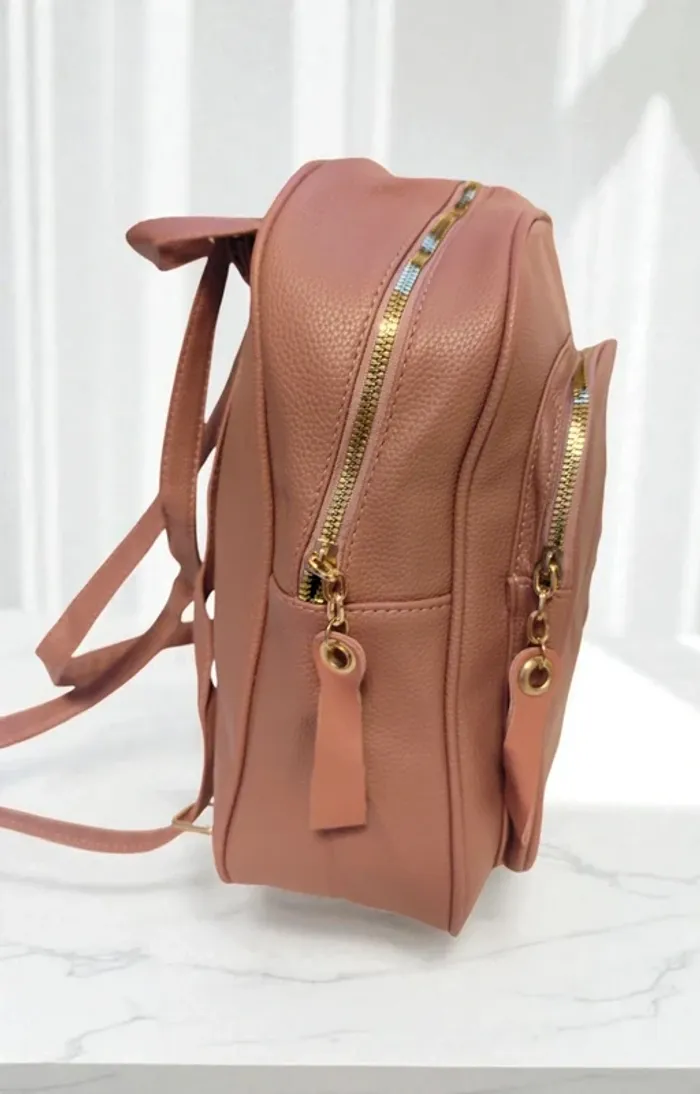 Sac à dos rose poudré en similicuir grainé - Neuf avec étiquette - photo numéro 3