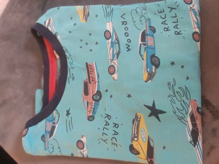 Lot vêtements garçons 3 ans + 1 cadeau - photo numéro 5