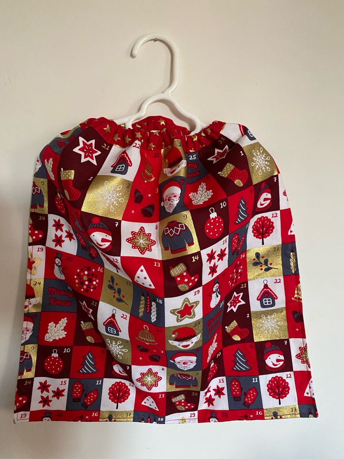 Serviette de cantine 40 X 38 cm en tissu 100% coton décor Noël - photo numéro 1