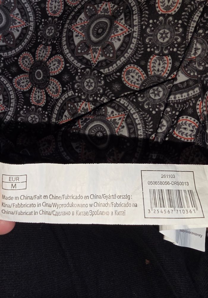 Robe manche 3/4 motifs fleurs - photo numéro 5