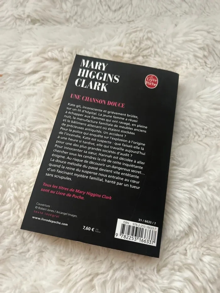 Livre une chanson douce - photo numéro 2