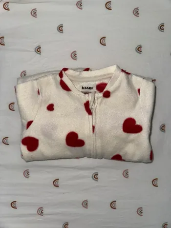 Pyjama cœur rouge