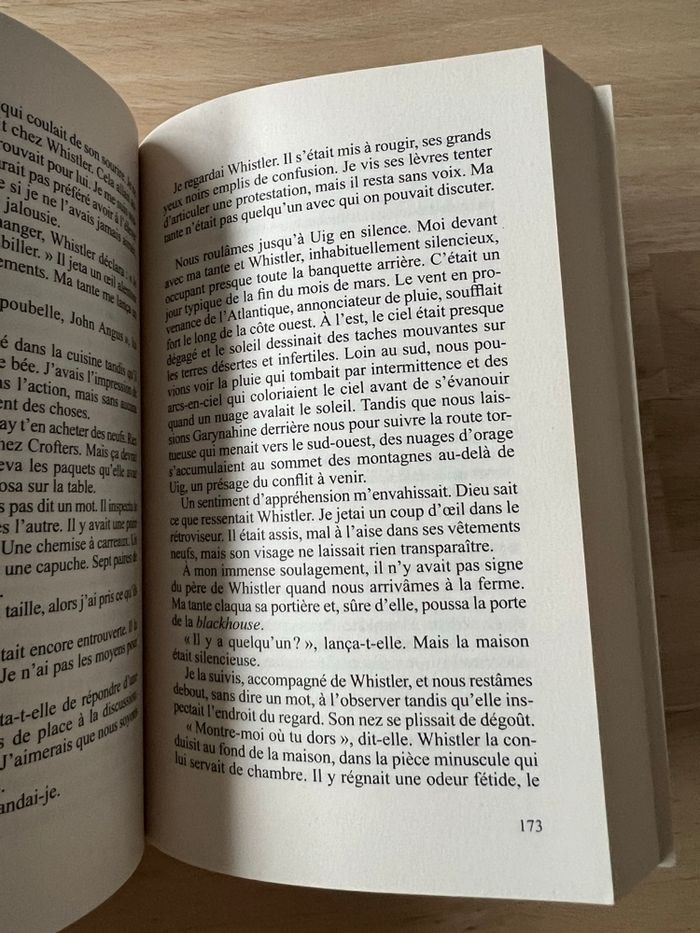 Livre Le Braconnier du Lac Perdu – Peter May – Bon État - photo numéro 4