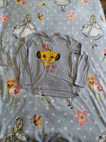 T-shirt Disney roi lion 8 ans