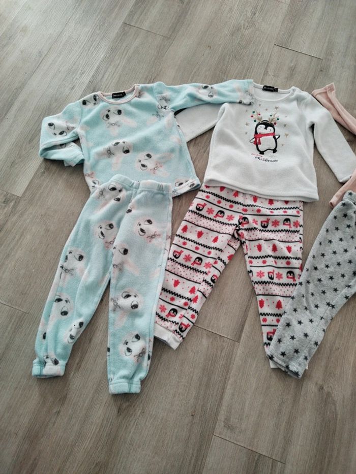 Pyjama polaire hiver fille 3 ans. - photo numéro 2