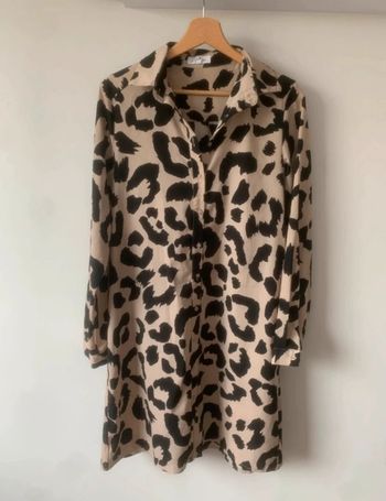 • Très jolie robe chemise ~ Motif Léopard •