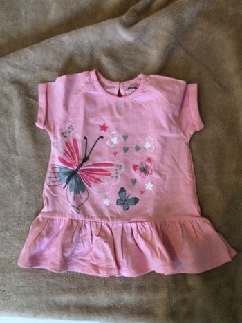 Robe rose papillons