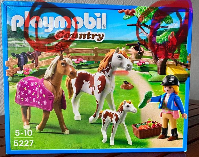 Playmobil Country 5227 « Chevaux et enclos » - photo numéro 6