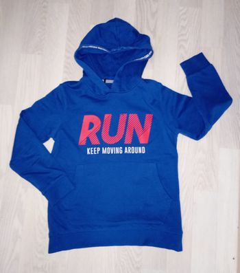 Sweatshirt bleu motif Run TEX 
T. 9-10 ans