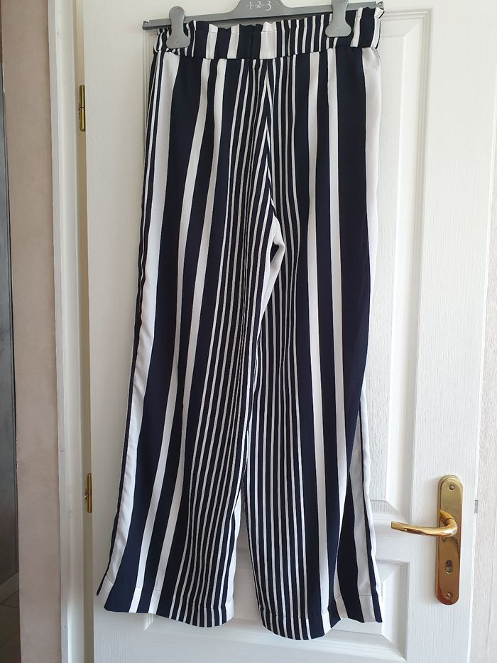 Pantalon rayé noir et blanc H&M taille 38 - photo numéro 2