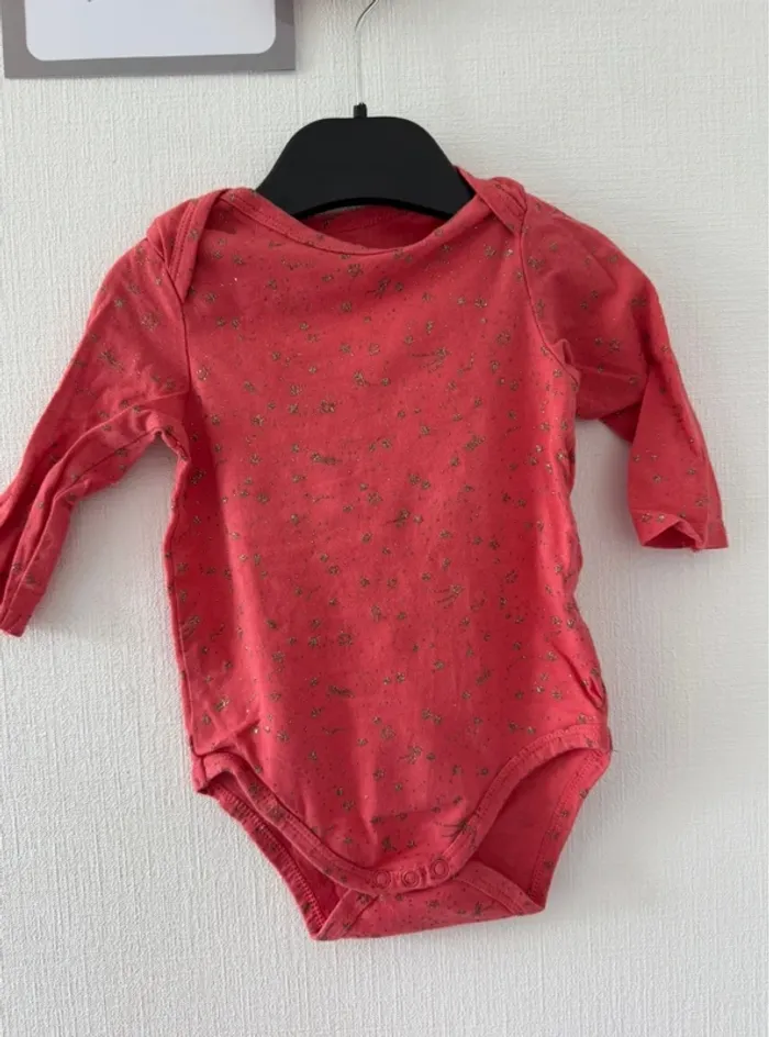 Lot 3 bodies manches longues - taille 9 mois 🌸 - photo numéro 3