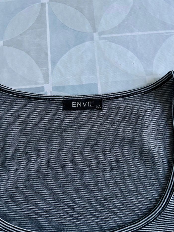 T shirt femme - 38 / M - Envie - Neuf - photo numéro 3