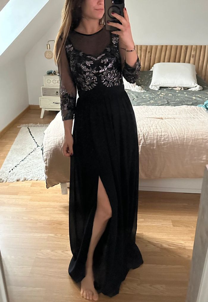 Robe asos longue à sequins 🖤