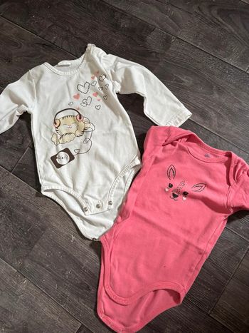 Lot de deux bodys 36 mois