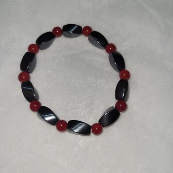 Bracelet gris anthracite rouge