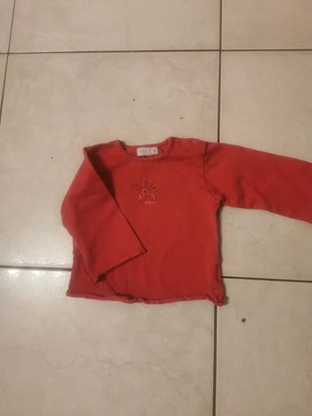 Pull rouge 23 mois