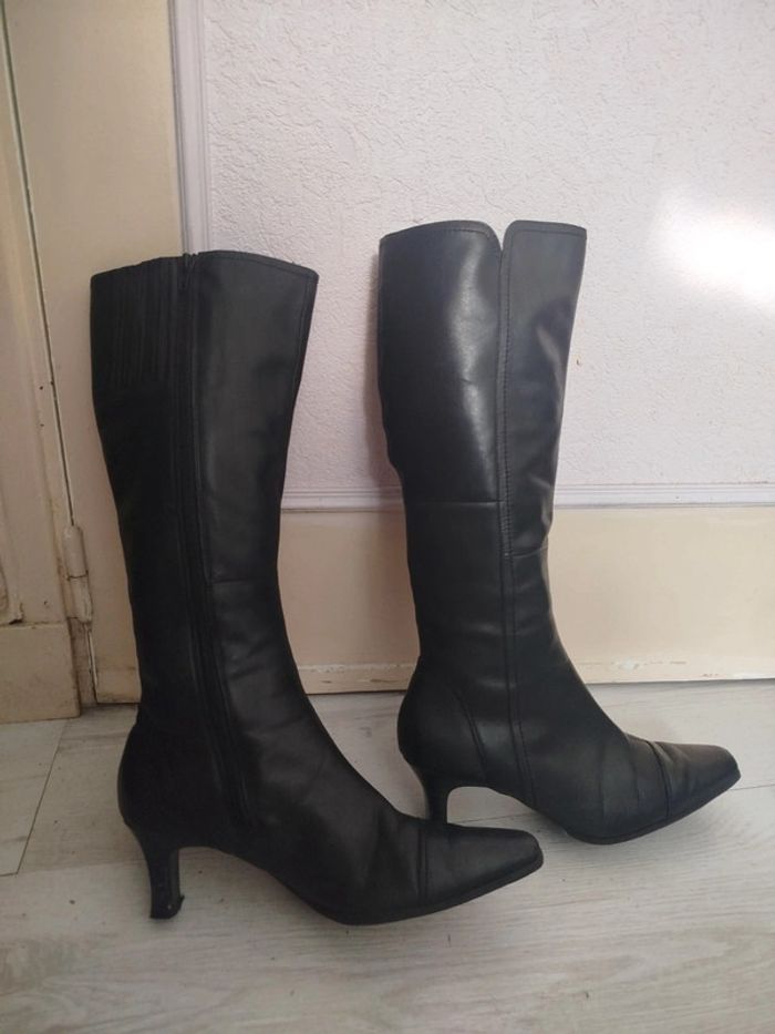 Bottes intérieur cuir pointure 37 , voir 38 - photo numéro 4