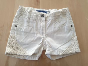 Short fille 4 ans  jean couleur crème